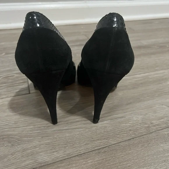 Chloe Black Heels - Picture 8 of 10